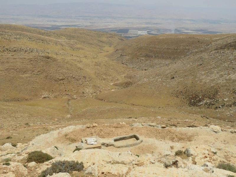 קובץ:בור מים מחמוד.jpg