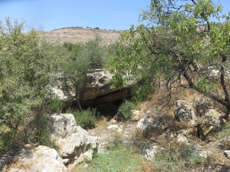 קובץ:דולינהסלעיתובור.jpg