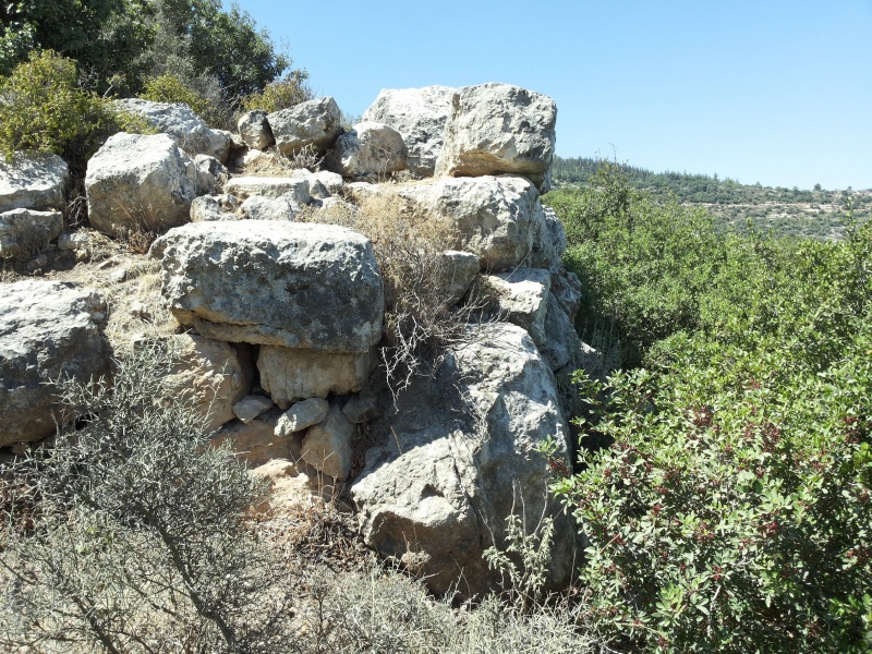 קובץ:חירבת א ראס מגדל.jpg