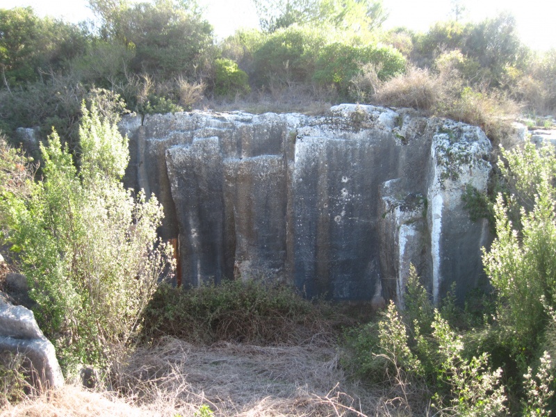 קובץ:מחצבותנוהשרת.JPG