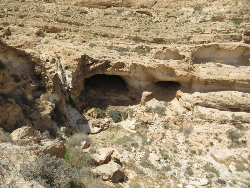 קובץ:מערותמפלקדים.jpg