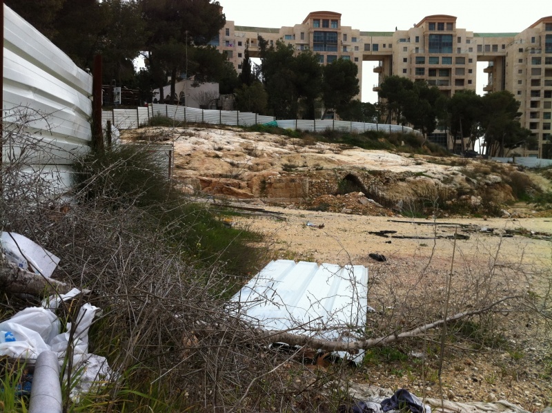 קובץ:2012.02.12-112538.601.iphone.jpg