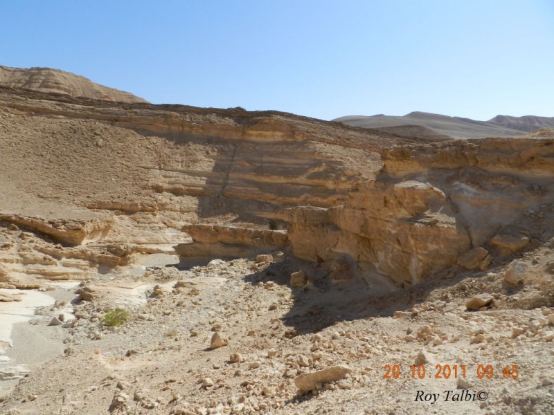 קובץ:Ettek Canyon - upper.jpg